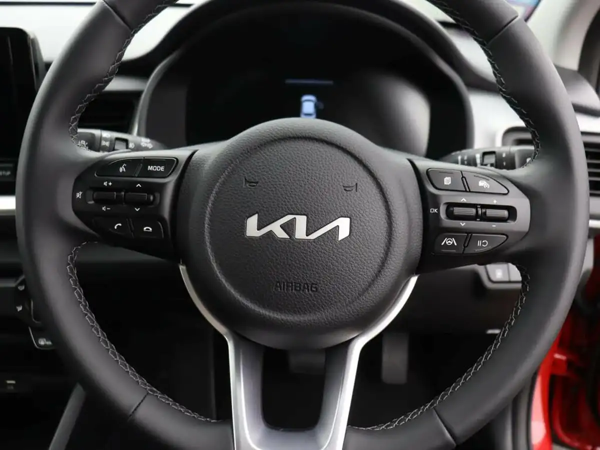 2025-kia-stonic-10-t-gdi-2-dct-big-30