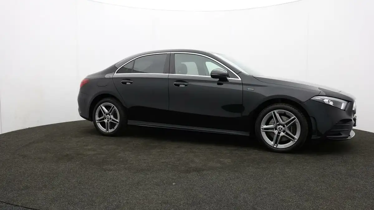 2021-mercedes-benz-a-class-13-a250e-amg-line-executive-saloon-4d-big-35