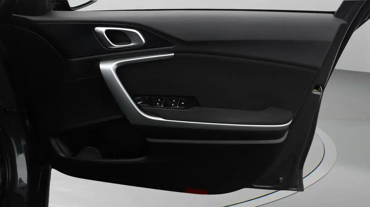 2022-kia-xceed-10-t-gdi-2-big-14