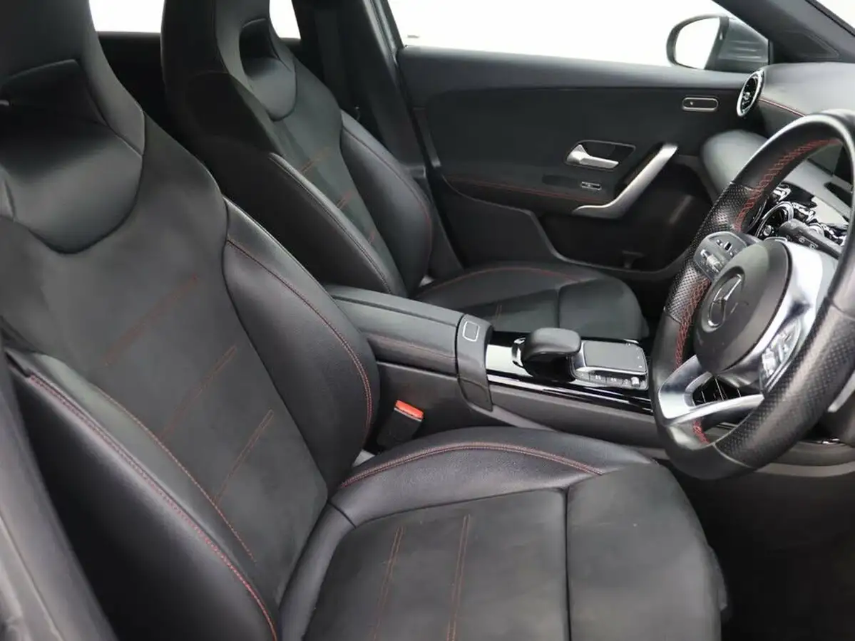 2020-mercedes-benz-a-class-13-a250e-amg-line-hatchback-5d-big-8