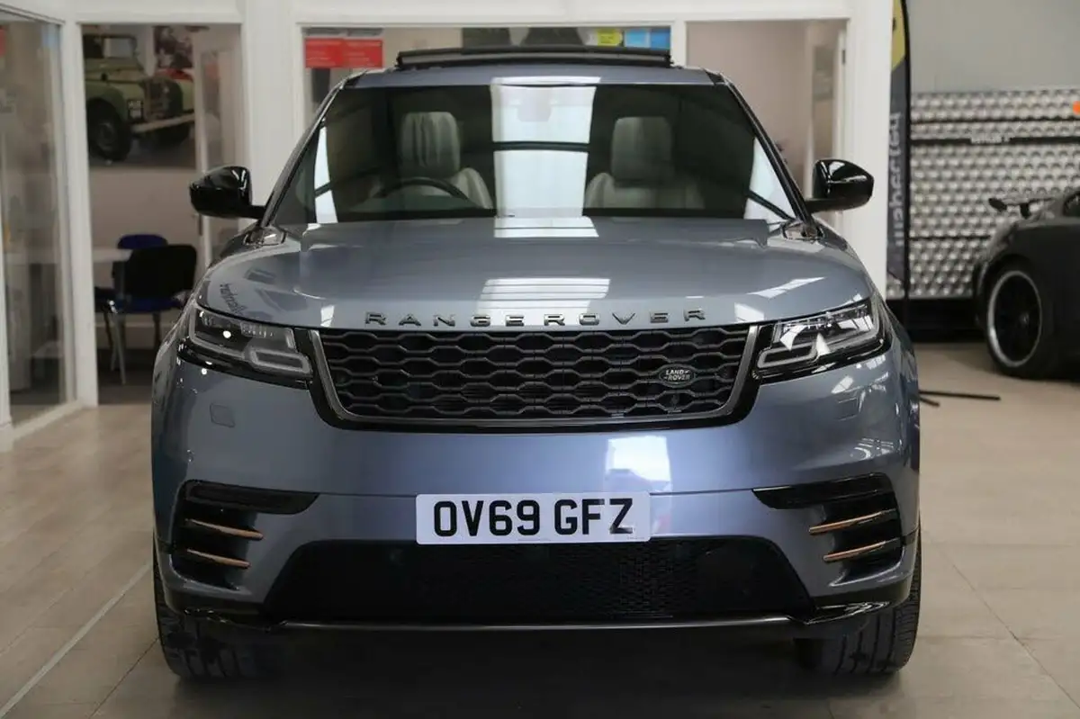 2019-land-rover-range-rover-velar-20-d240-r-dynamic-hse-big-5