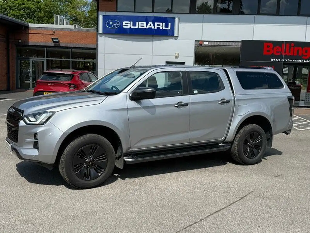 2022-isuzu-d-max-19td-v-cross-pick-up-auto-big-6