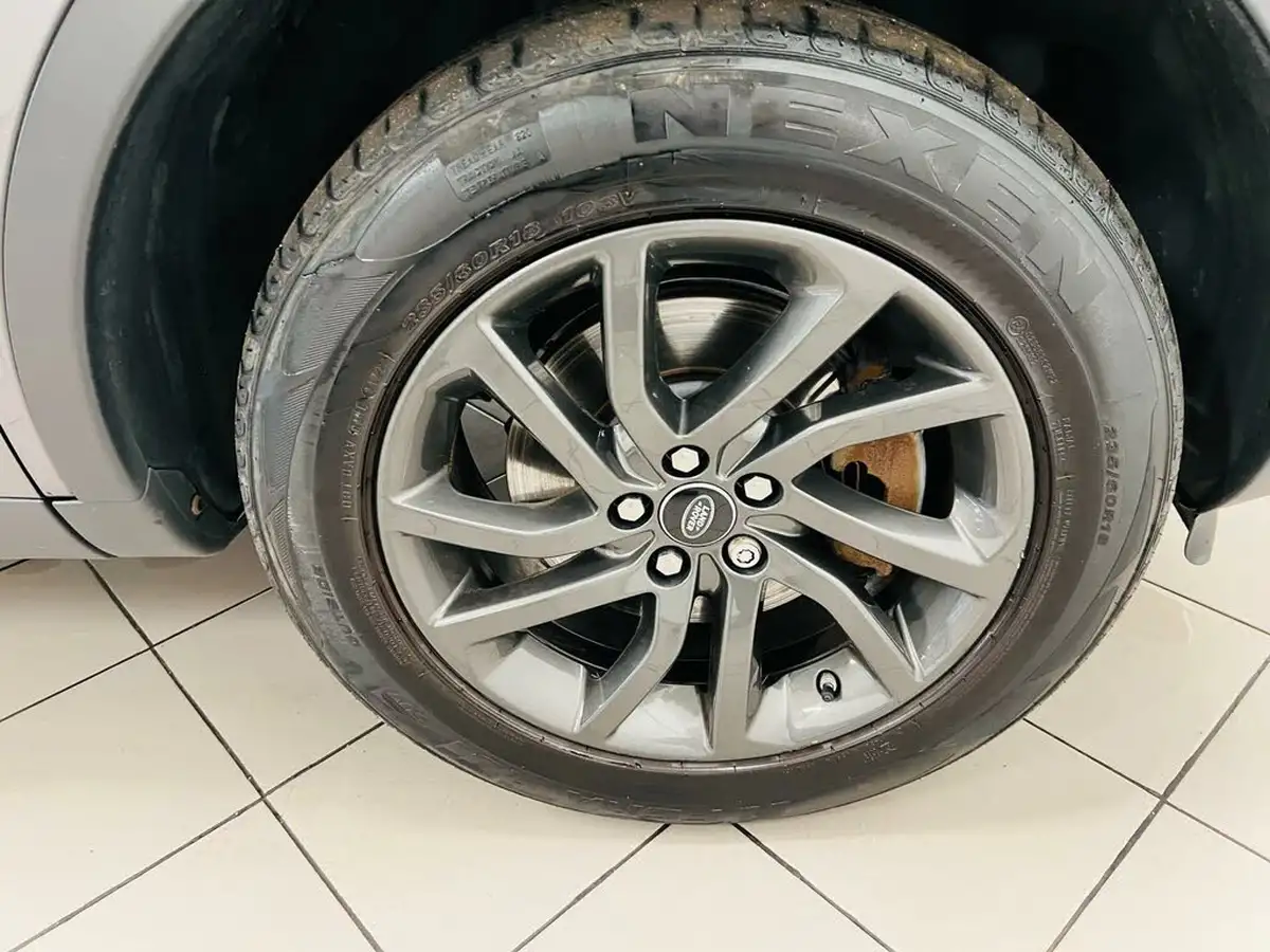 2016-land-rover-discovery-sport-20td4-se-tech-180ps-awd-ss-big-24