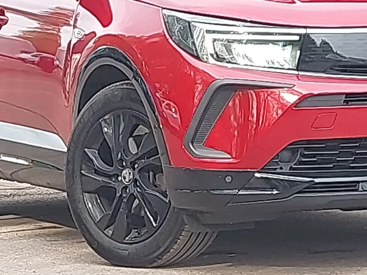 2022-vauxhall-grandland-12-gs-line-big-8