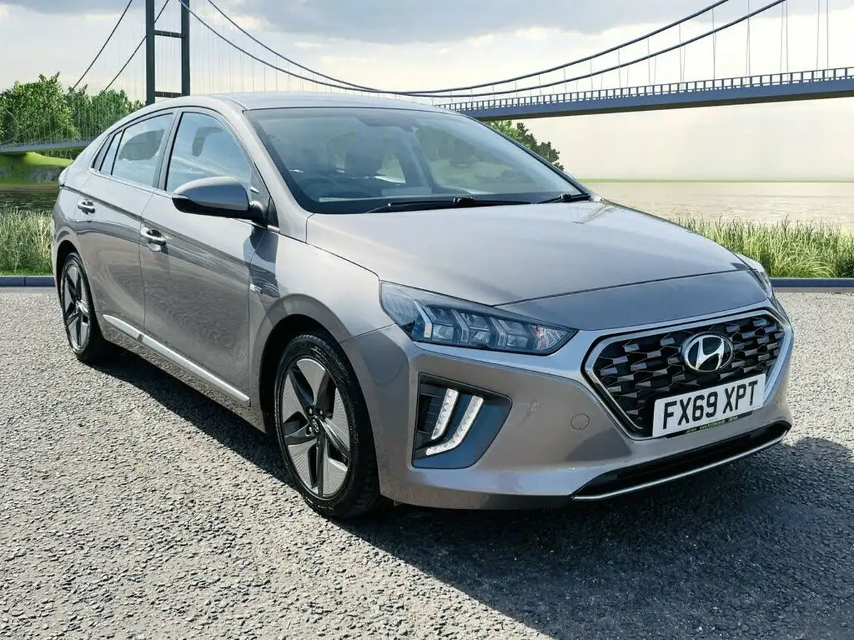 2020-hyundai-ioniq-16-gdi-1st-edition-hybrid-big-0