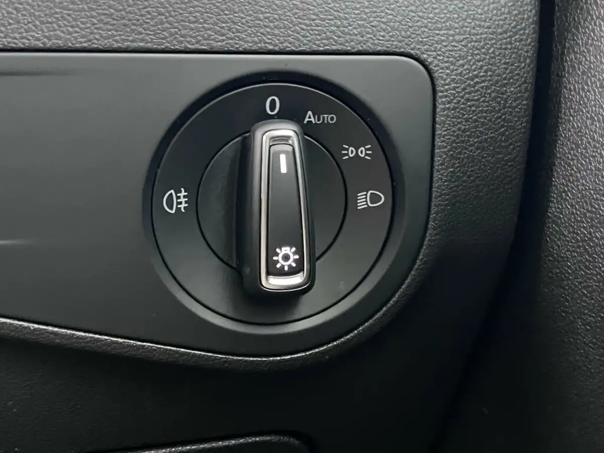 2021-volkswagen-tiguan-15-tsi-life-150ps-dsg-big-19