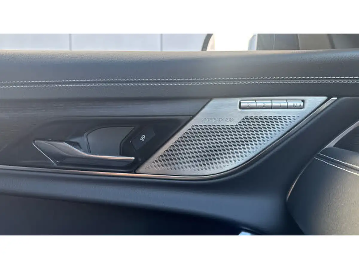 2024-jaguar-xf-20-p300-300-sport-saloon-4d-big-37