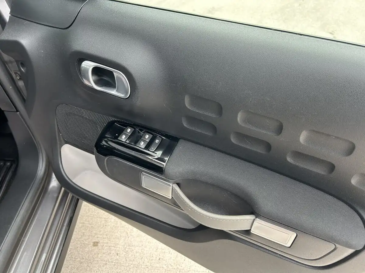 2019-citroen-c3-12-puretech-feel-82ps-ss-big-15