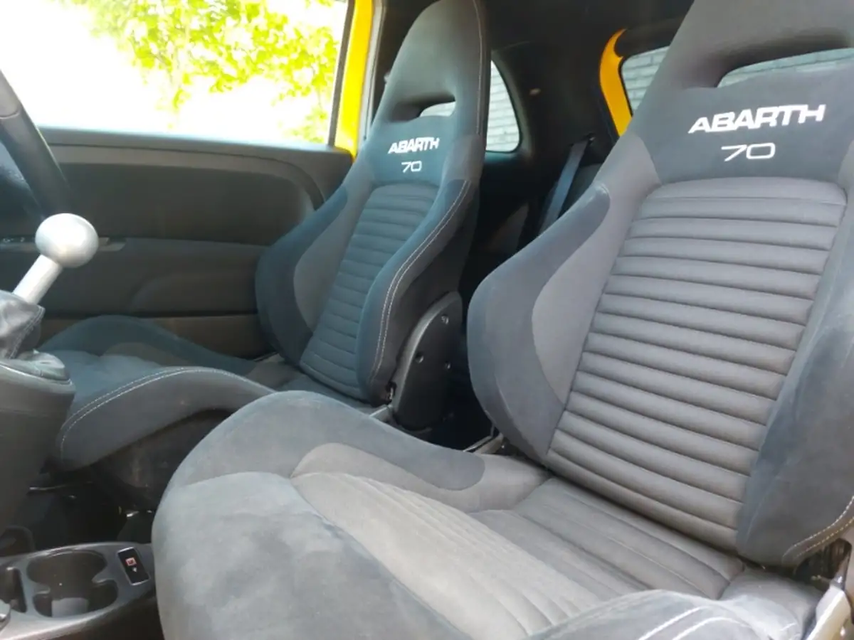 2020-abarth-595-14-tjet-competizione-big-11
