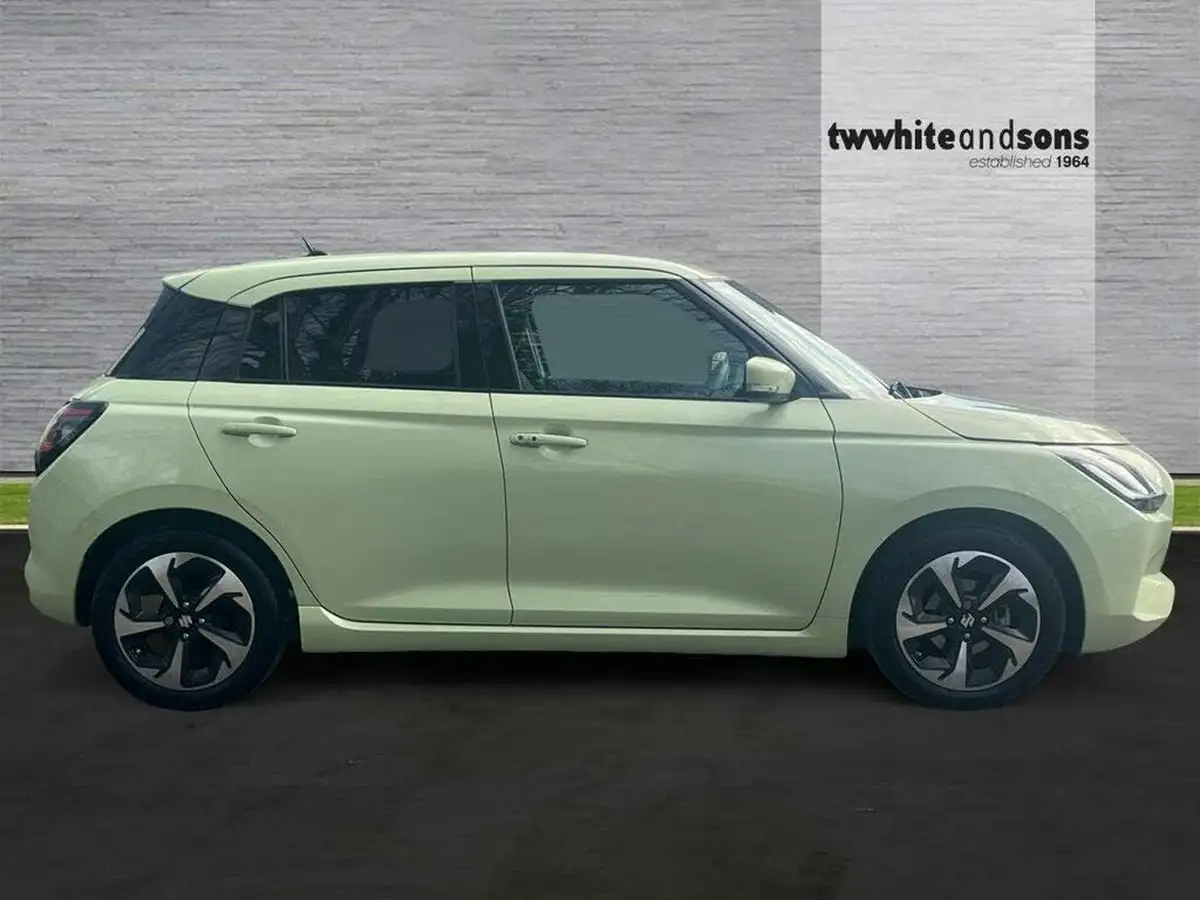 2024-suzuki-swift-12-ultra-cvt-big-7