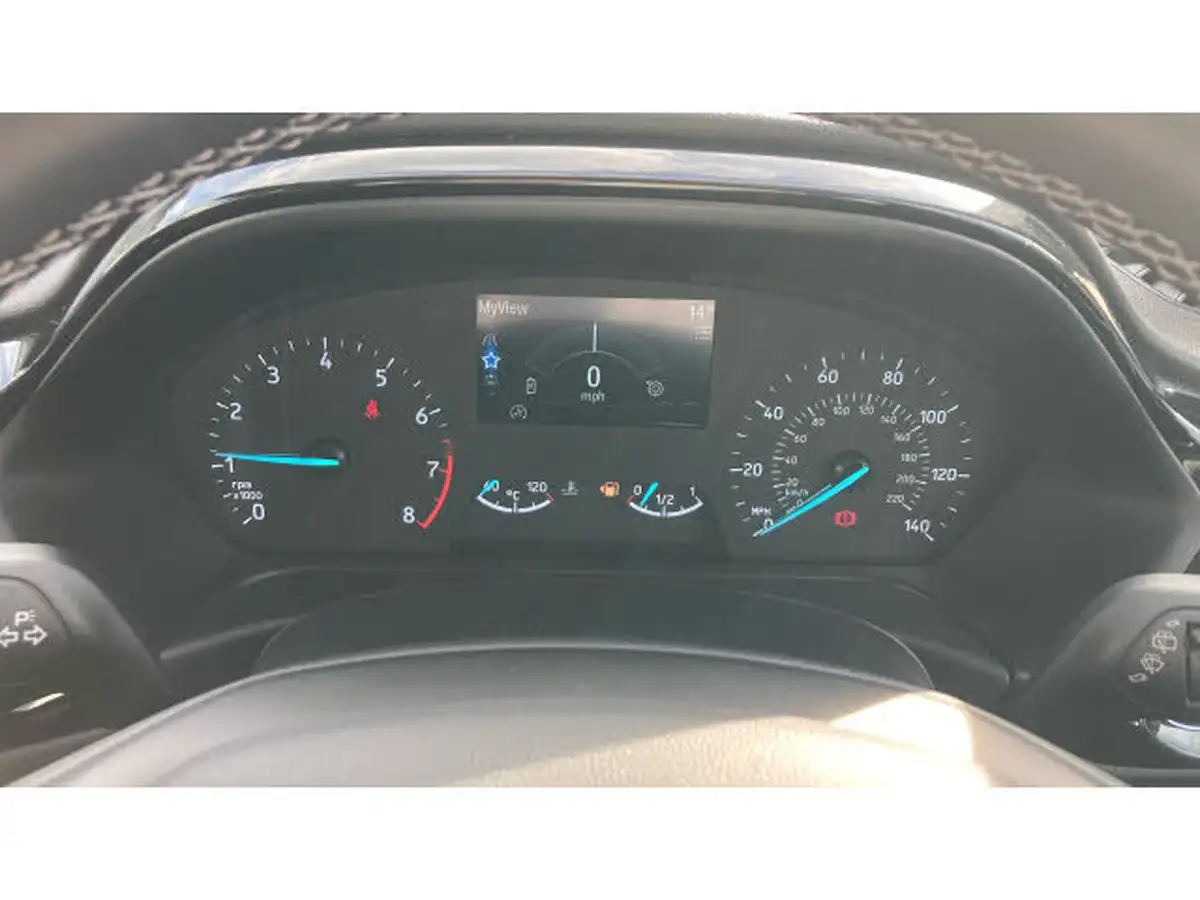 2023-ford-fiesta-10t-titanium-125ps-hybrid-mhev-big-17