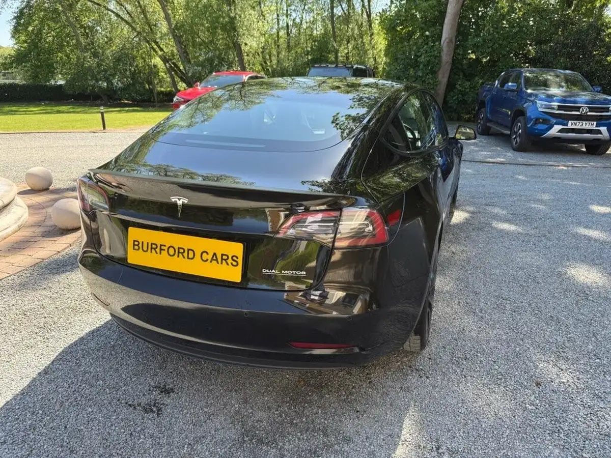 2021-tesla-model-3-e-performance-awd-big-18