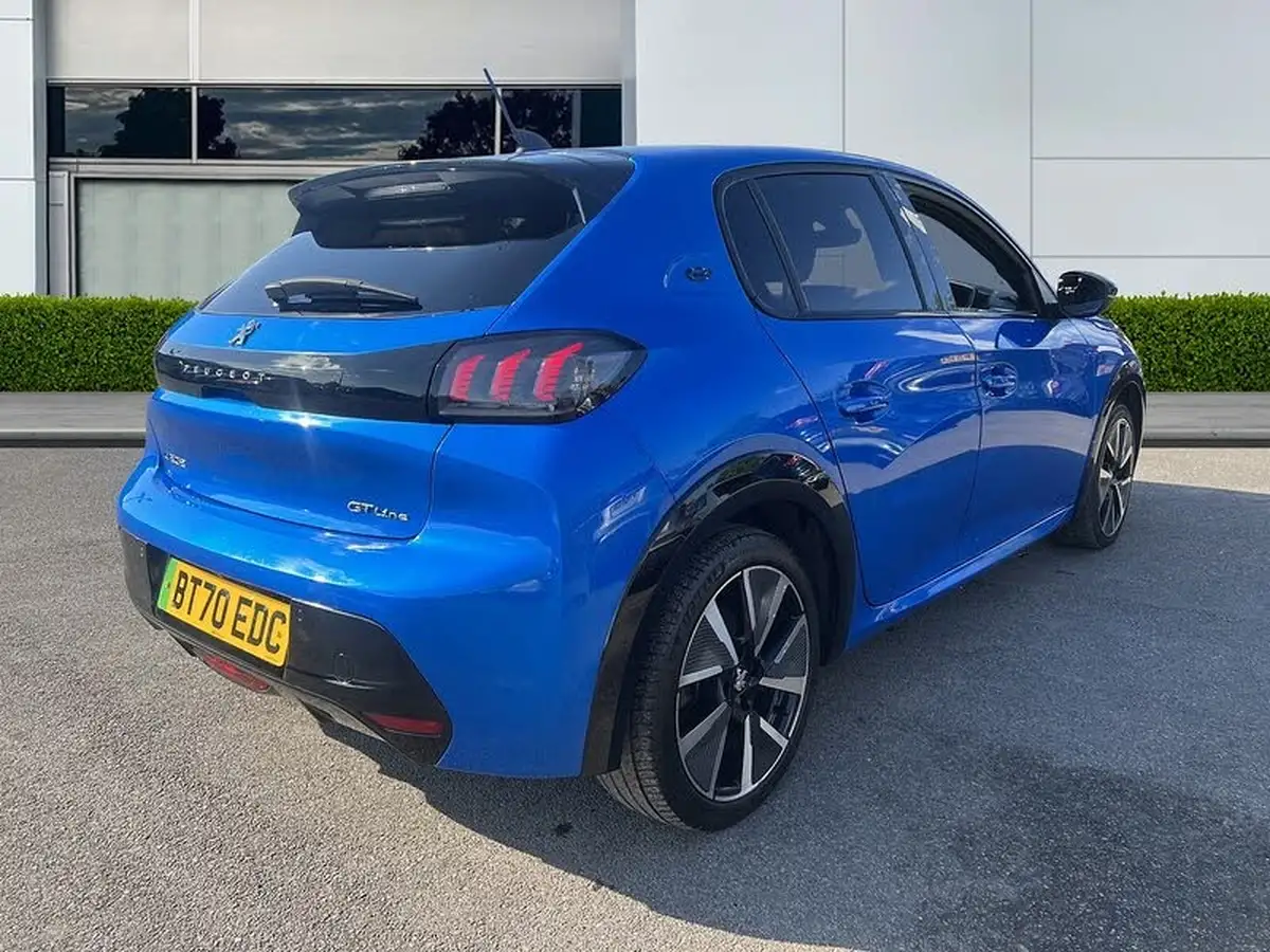 2020-peugeot-208-e-gt-line-big-7