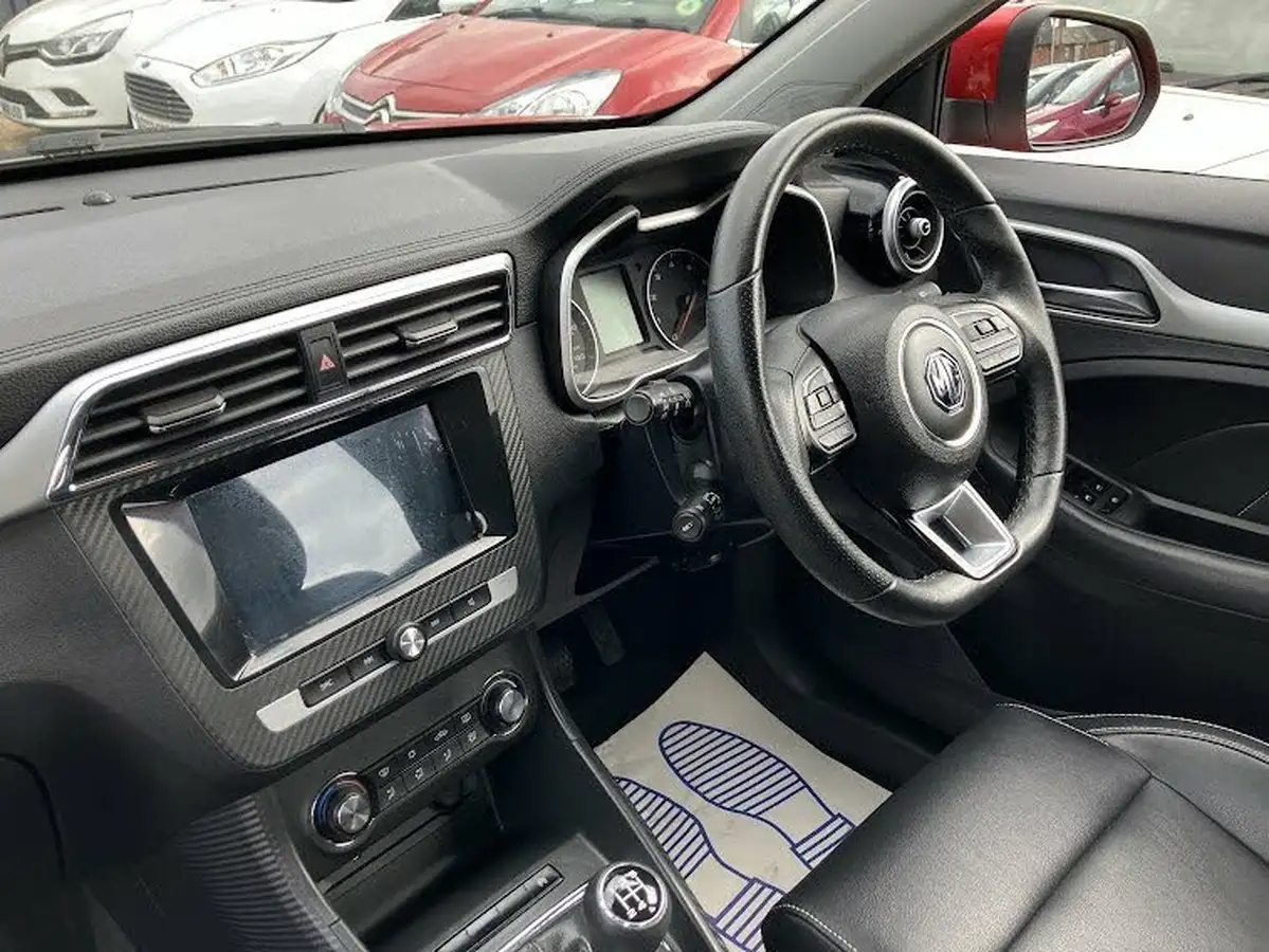 2018-mg-zs-suv-15-vti-tech-exclusive-big-16