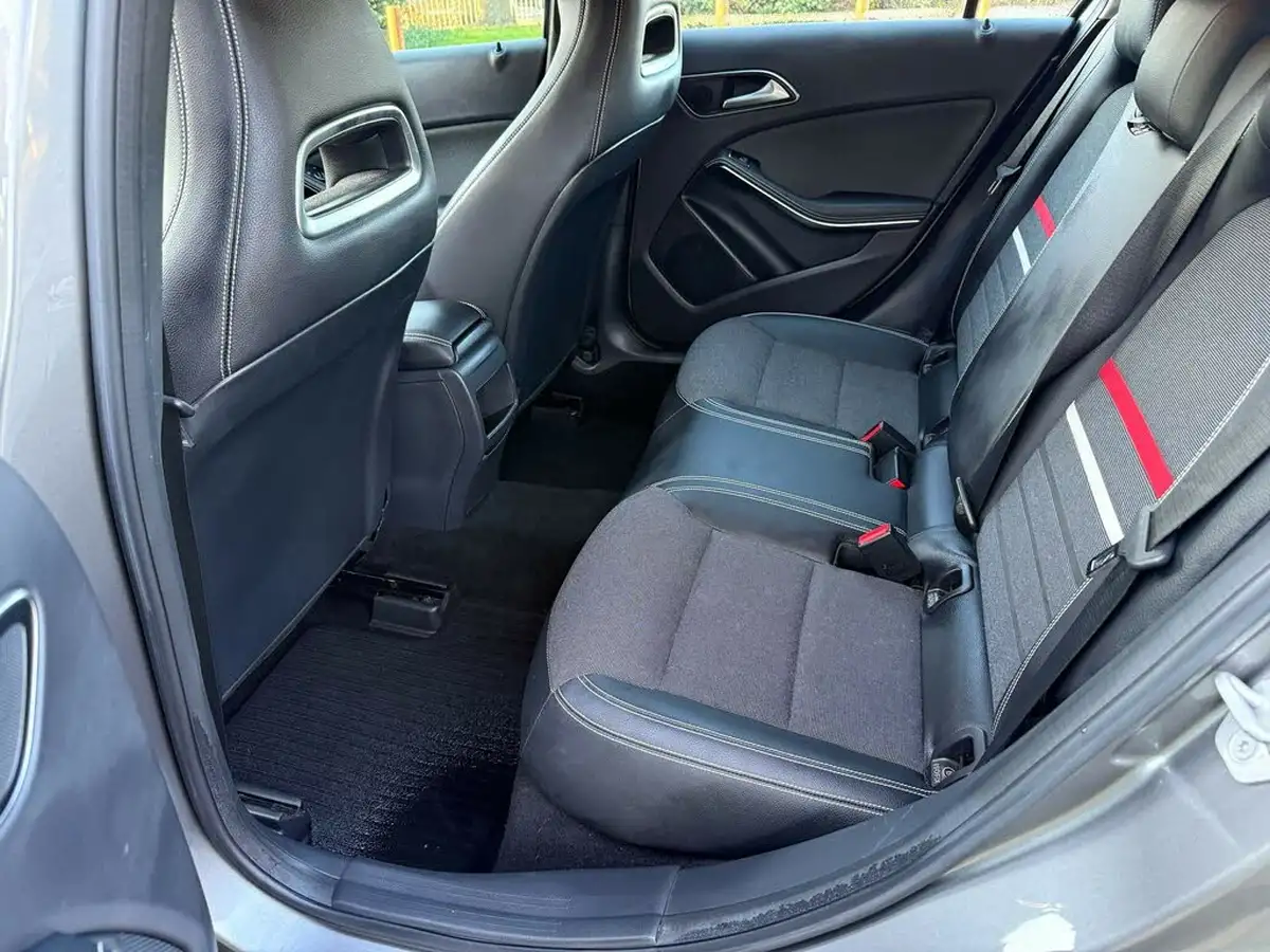 2014-mercedes-benz-a-class-16-a180-se-big-30