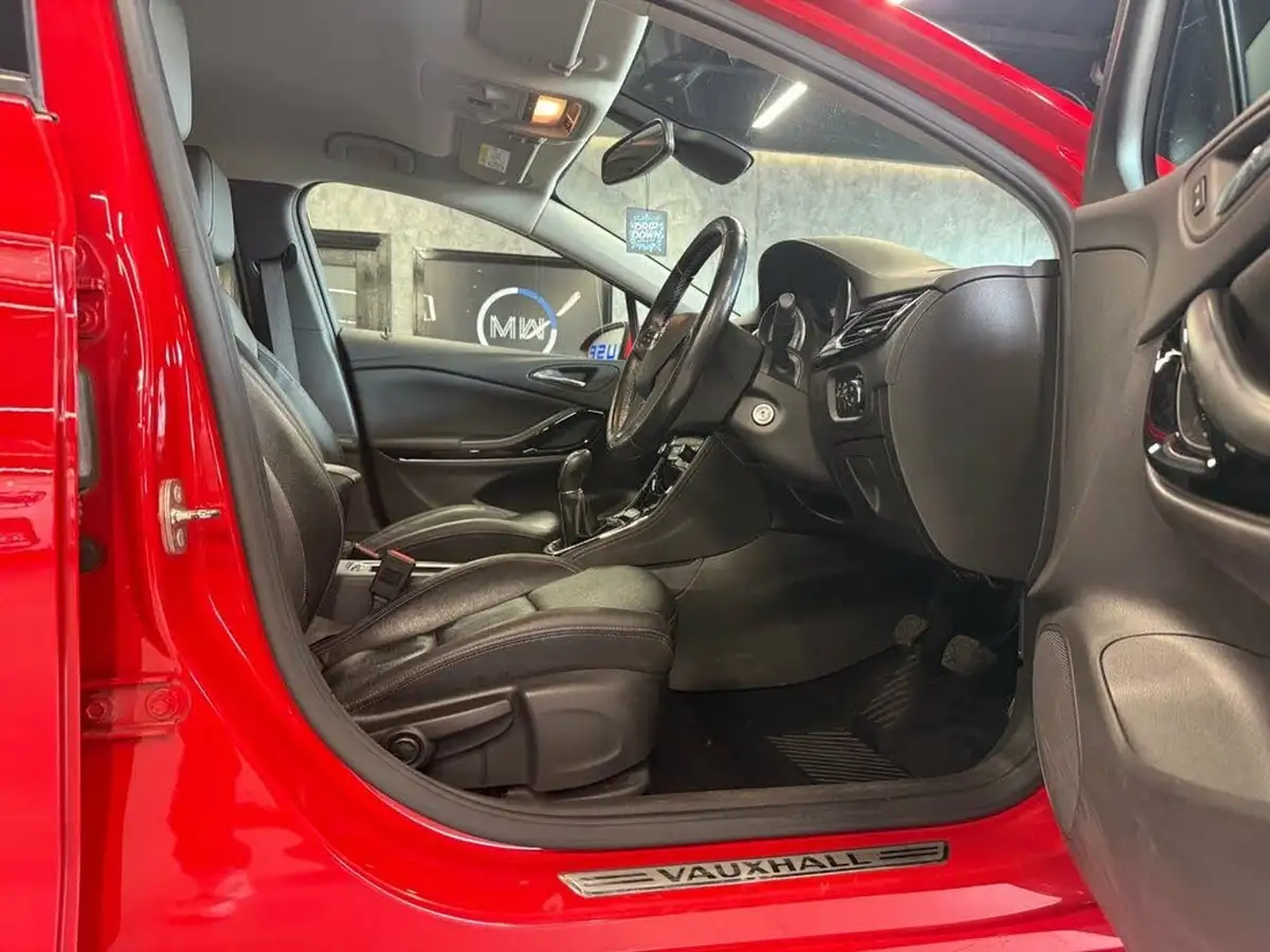 2018-vauxhall-astra-16cdti-elite-nav-110ps-sport-tourer-big-14