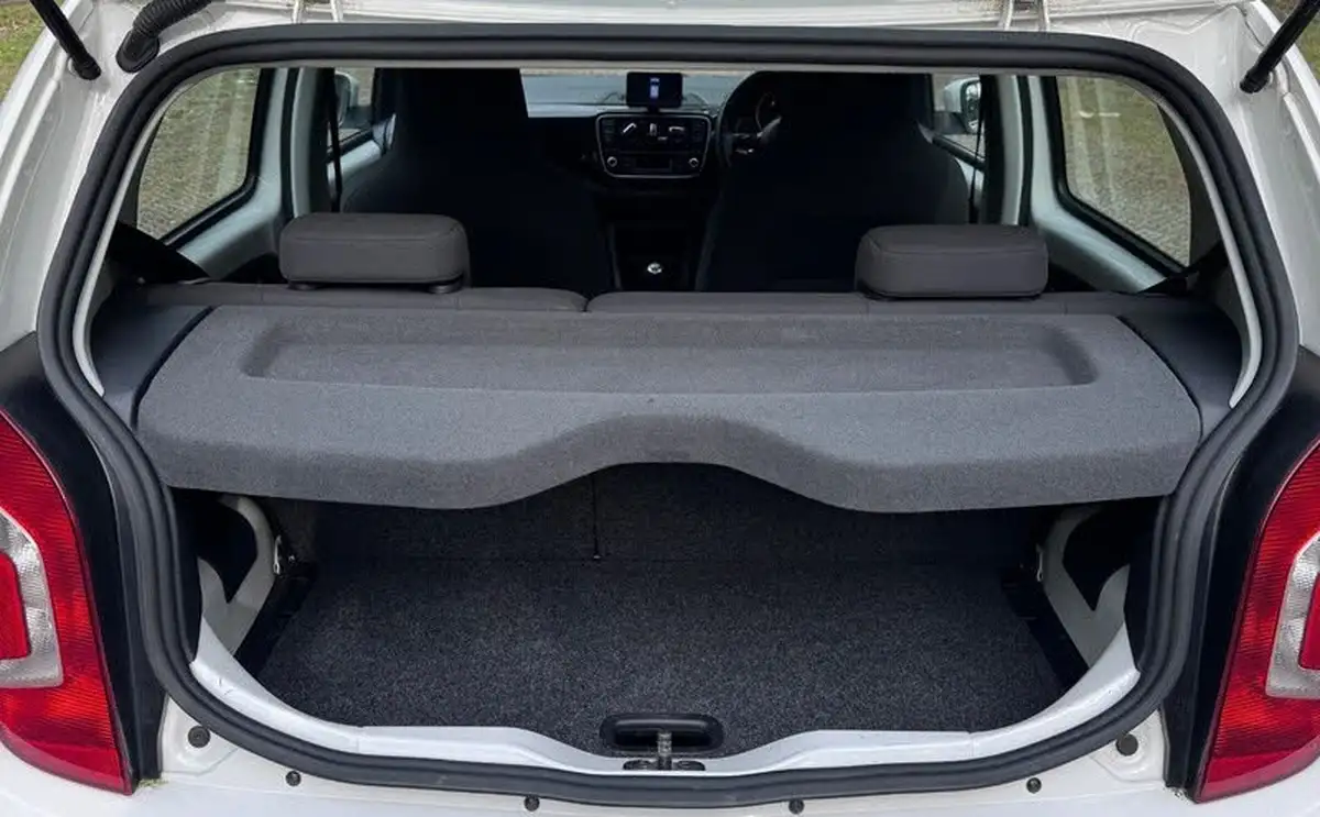 2012-volkswagen-up-10-high-up-5d-big-18