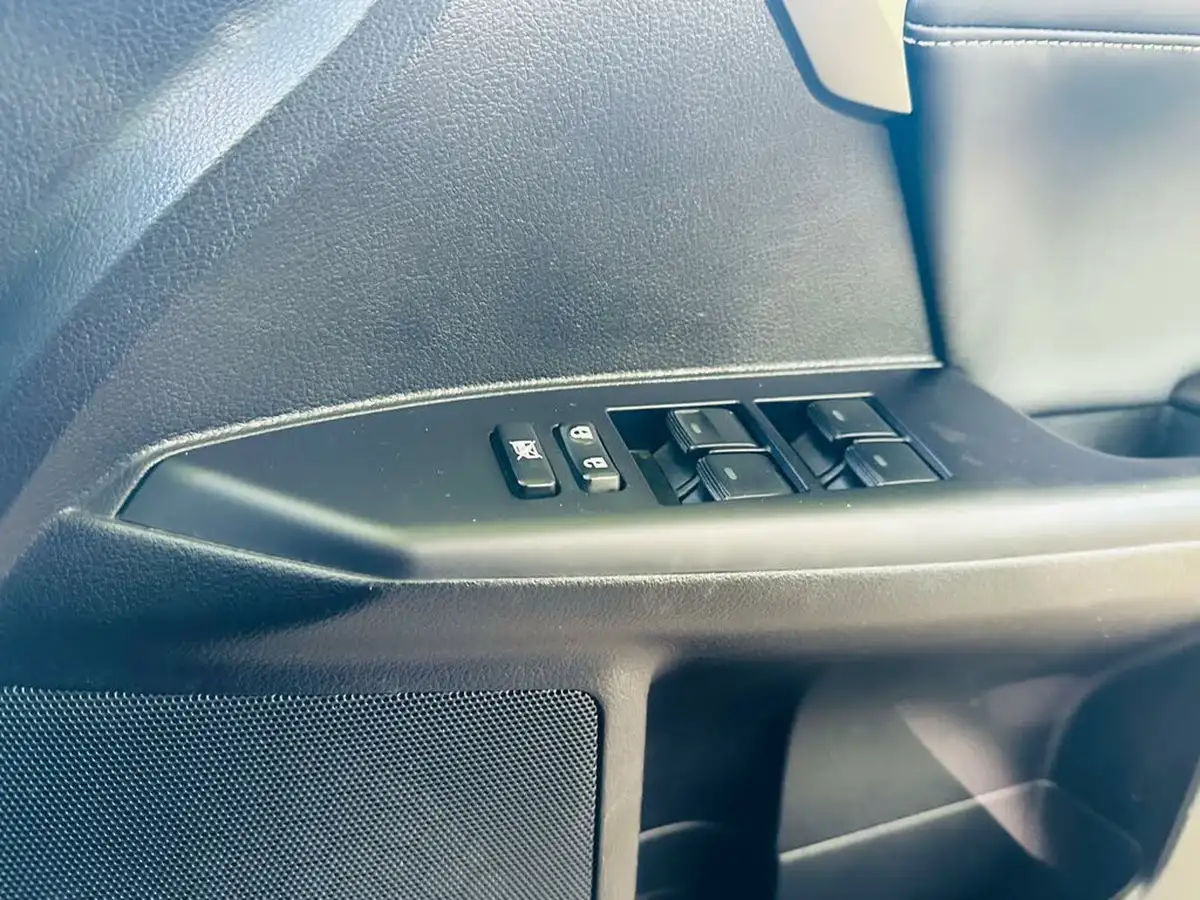 2017-lexus-ct-200h-18-sport-99bhp-big-25
