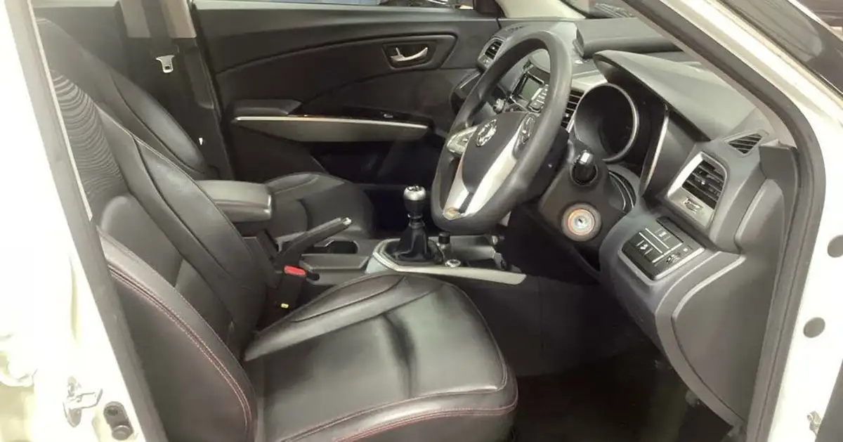 2020-ssangyong-tivoli-16-ex-2wd-ss-auto-big-6