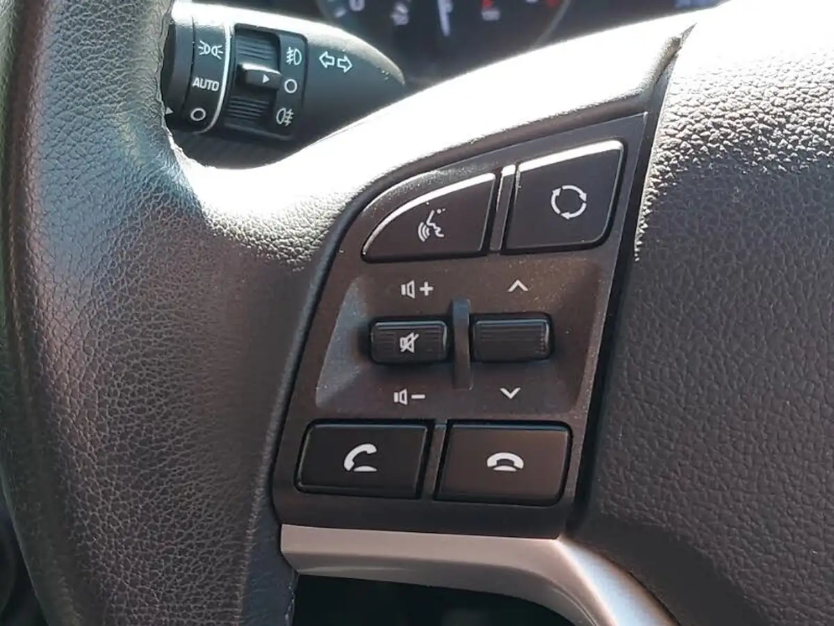 2019-hyundai-tucson-16-gdi-se-nav-big-11