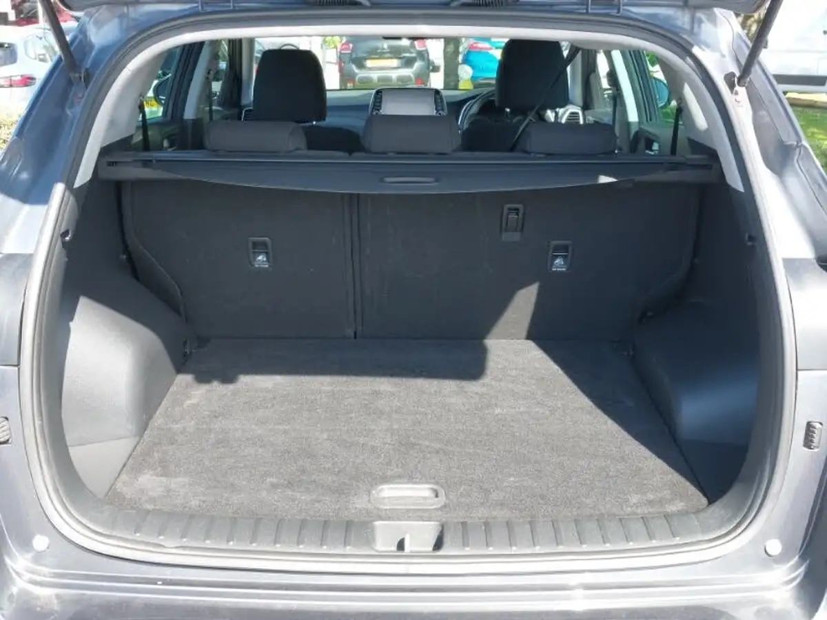 2019-hyundai-tucson-16-gdi-se-nav-big-7