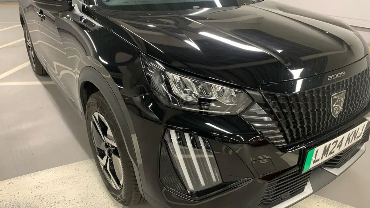 2024-peugeot-2008-suv-e-allure-136ps-50kwh-big-46