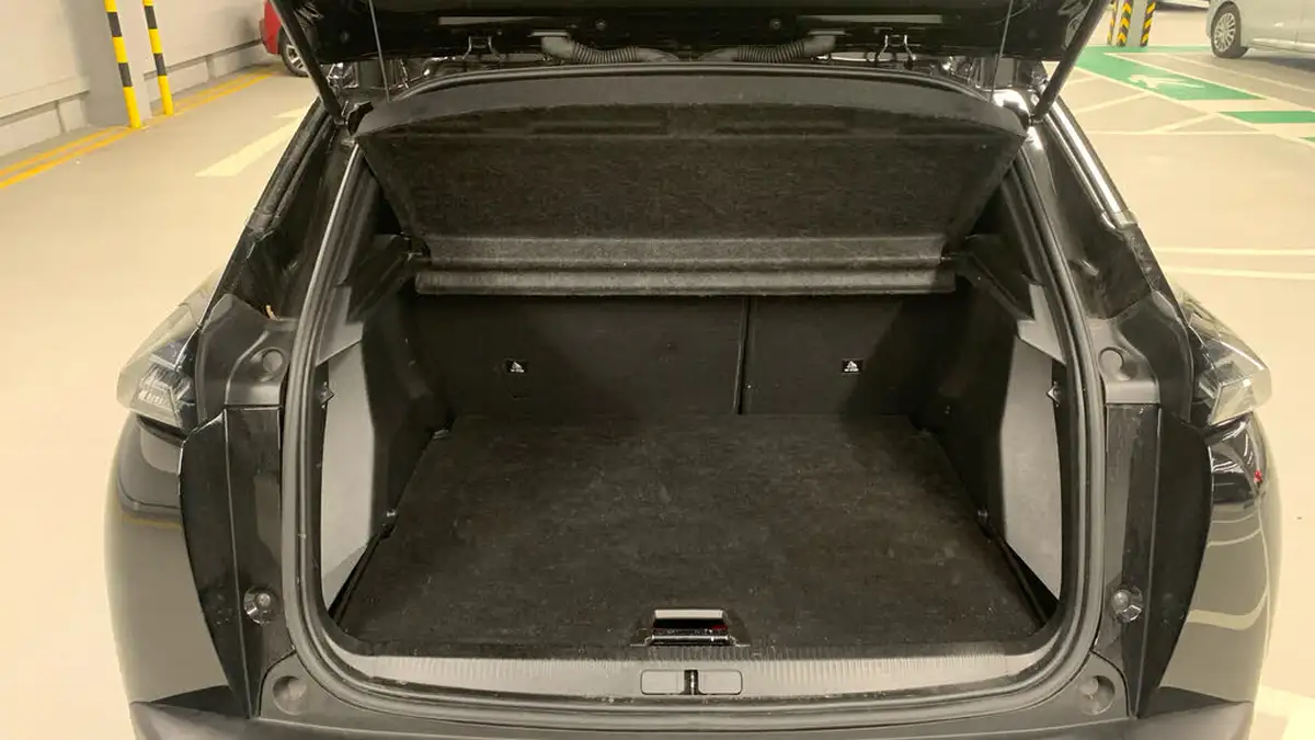 2024-peugeot-2008-suv-e-allure-136ps-50kwh-big-18