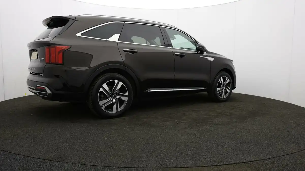 2022-kia-sorento-16-t-gdi-3-226bhp-hev-big-35