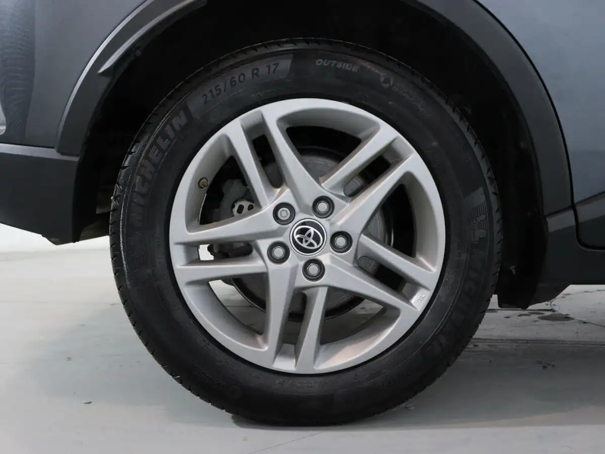 2022-toyota-c-hr-18-vvt-i-icon-big-8