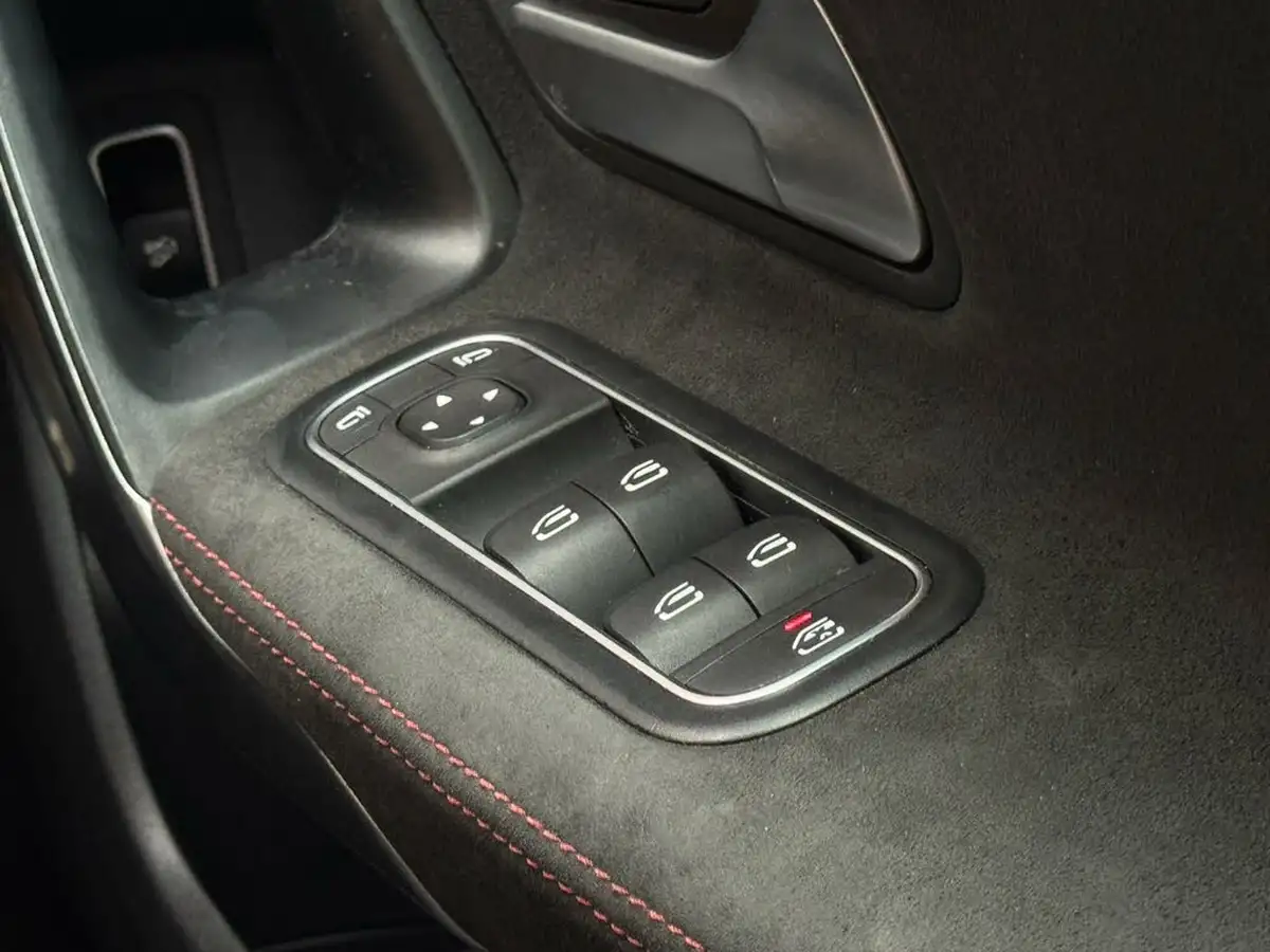 2019-mercedes-benz-a-class-15d-a180d-amg-line-saloon-4d-7g-dct-big-38