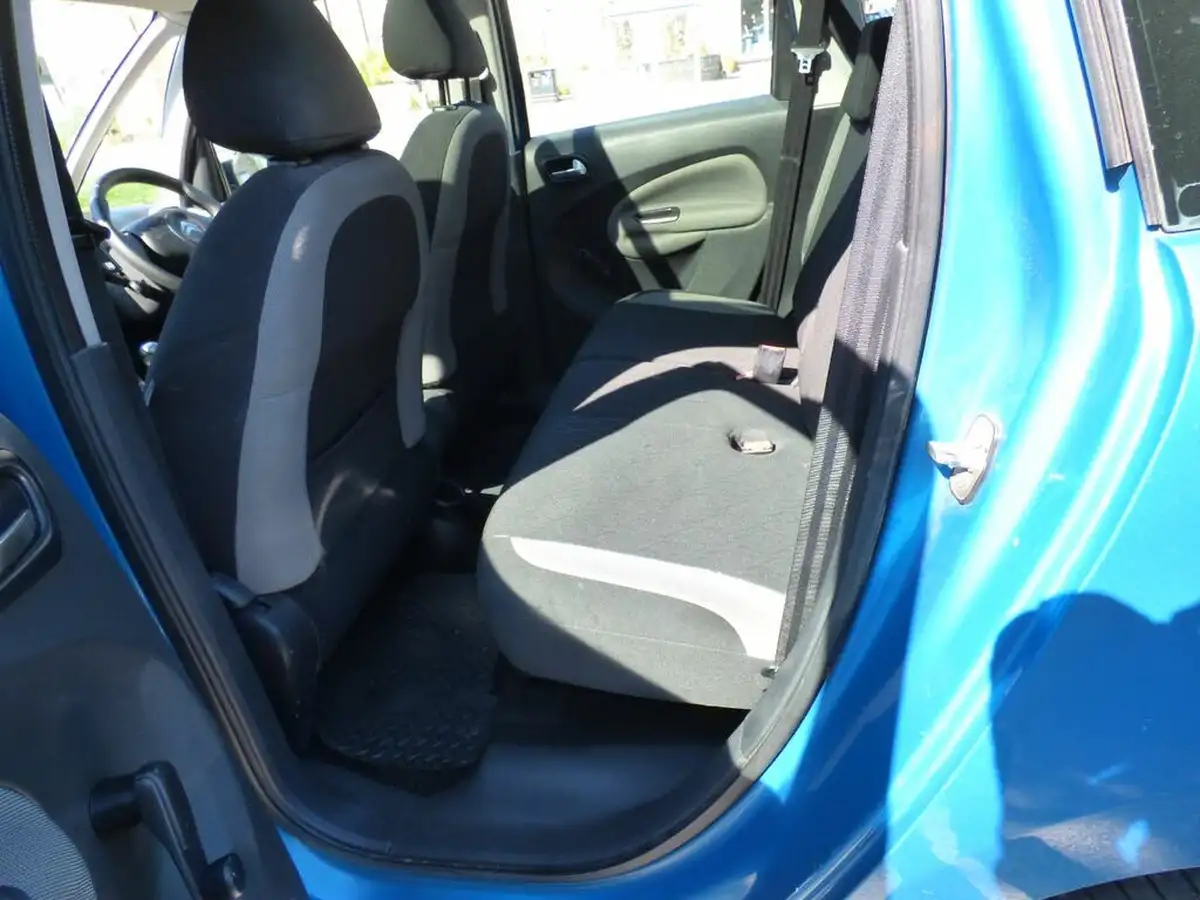 2013-citroen-c3-picasso-16td-selection-big-13