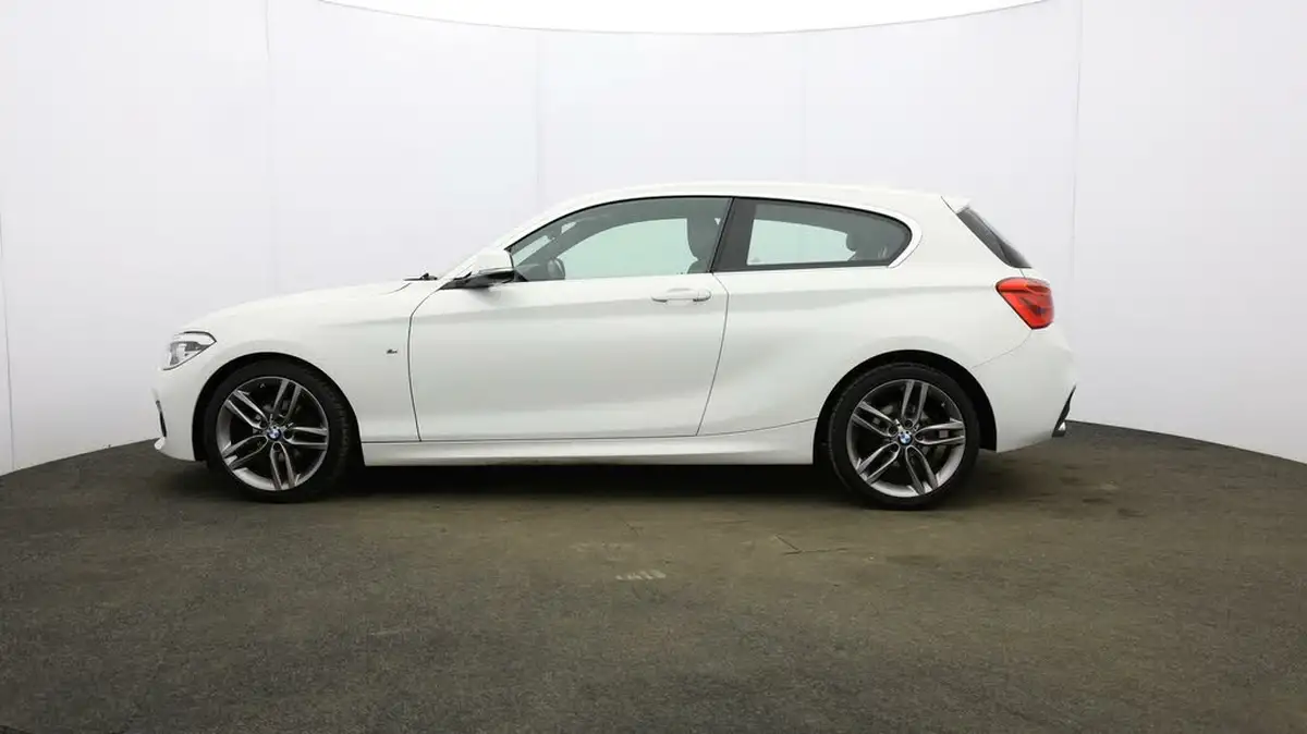 2018-bmw-1-series-15-118i-m-sport-3d-big-65