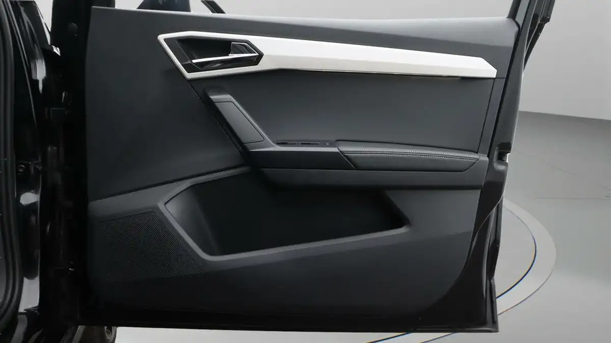 2021-seat-arona-10-tsi-xcellence-lux-110ps-big-15