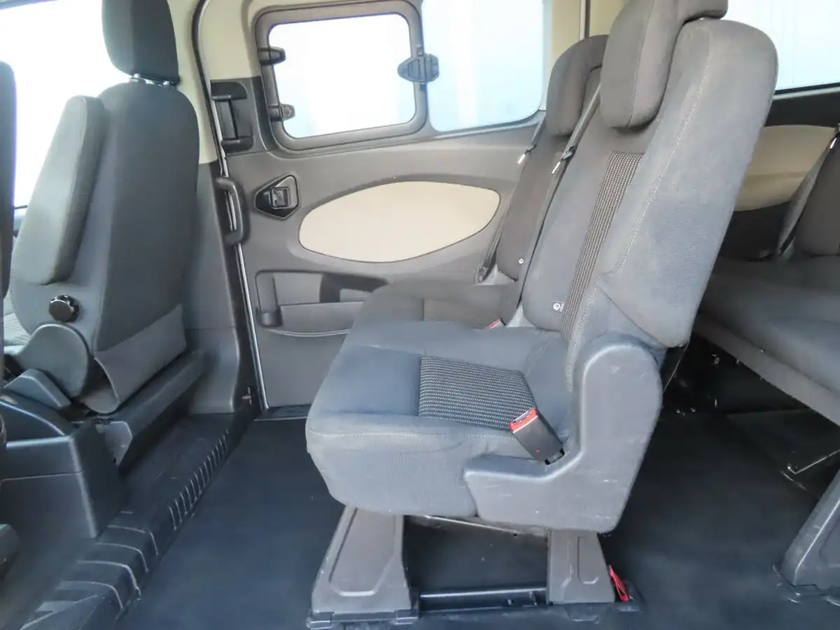 2017-ford-tourneo-custom-20tdci-310-l2-zetec-130ps-big-34