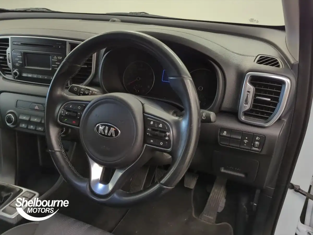 2018-kia-sportage-16-gdi-1-big-3