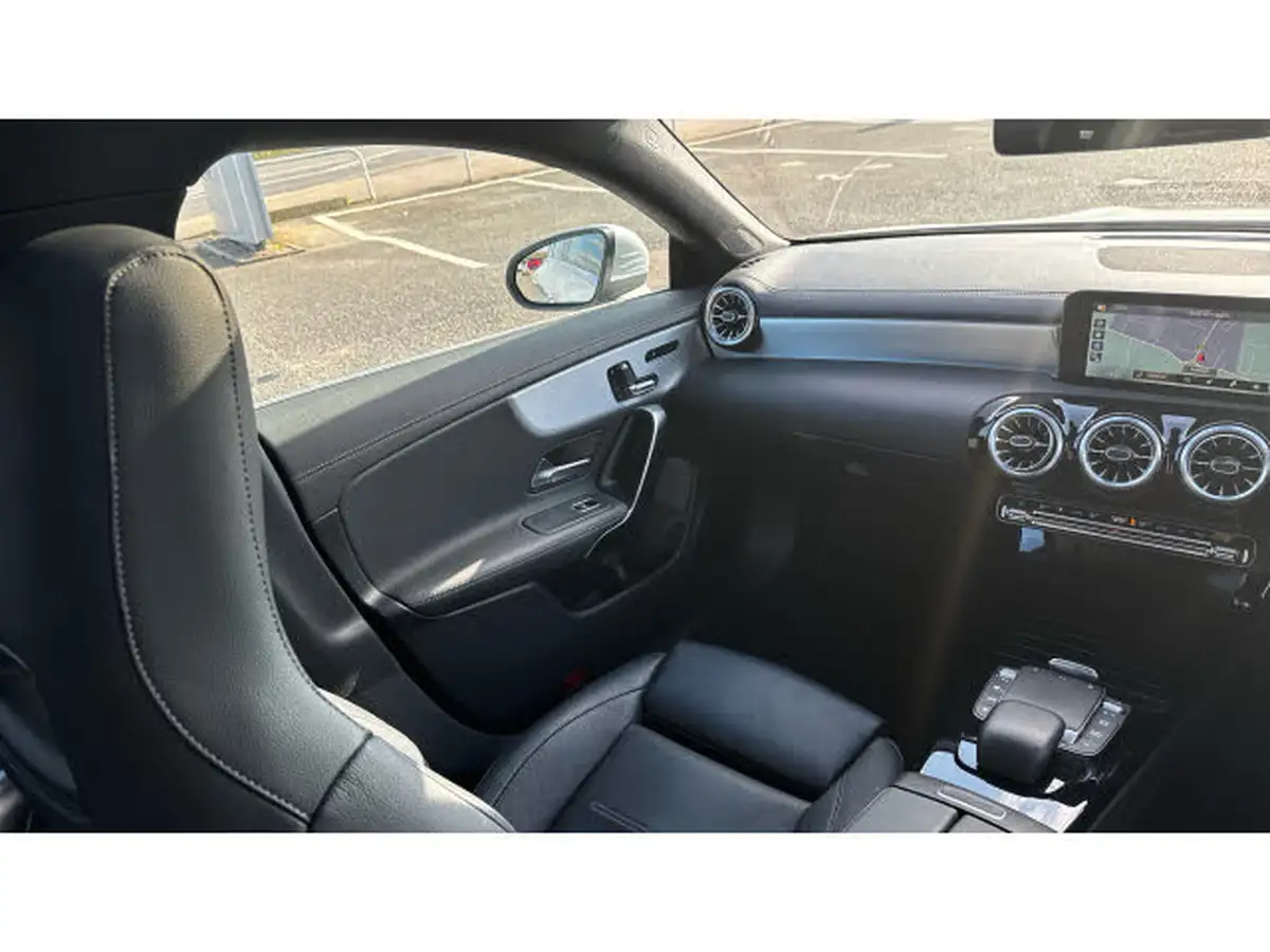 2021-mercedes-benz-cla-13-cla-180-amg-line-premium-shooting-brake-5d-big-13