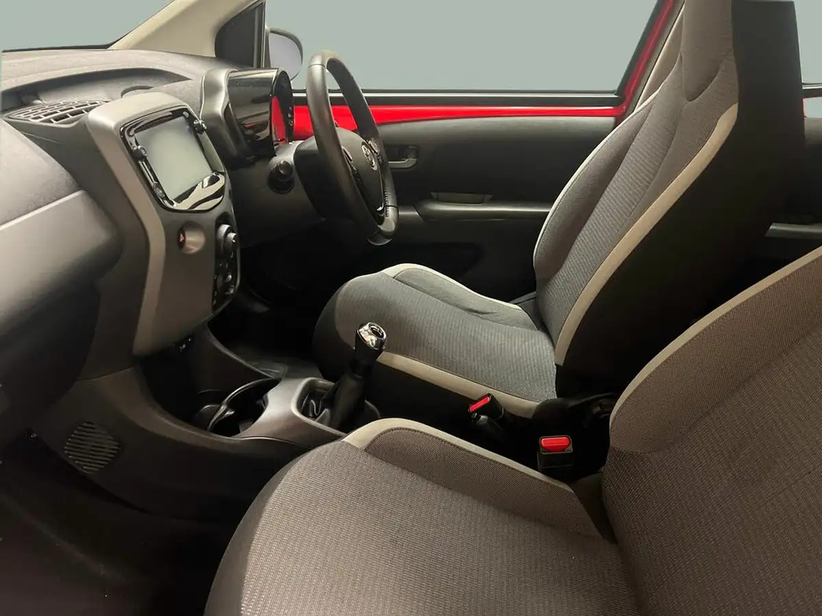 2021-toyota-aygo-10-vvt-i-x-play-tss-big-4