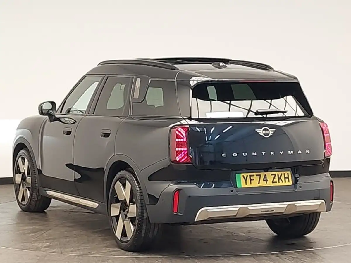 2024-mini-countryman-e-cooper-e-exclusive-big-1