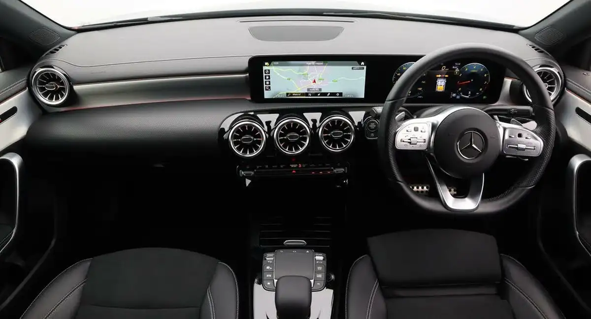2022-mercedes-benz-a-class-13-a180-amg-line-premium-edition-hatchback-5d-7g-dct-big-13