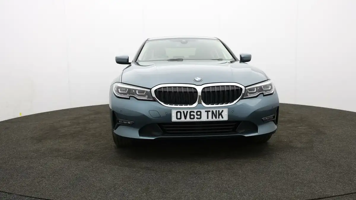 2019-bmw-3-series-20-330e-se-pro-big-44