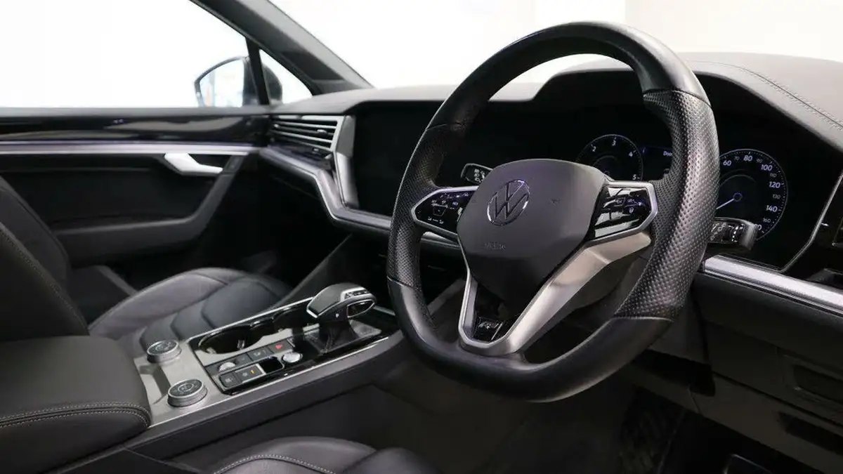 2021-volkswagen-touareg-30tdi-black-edition-286ps-big-6