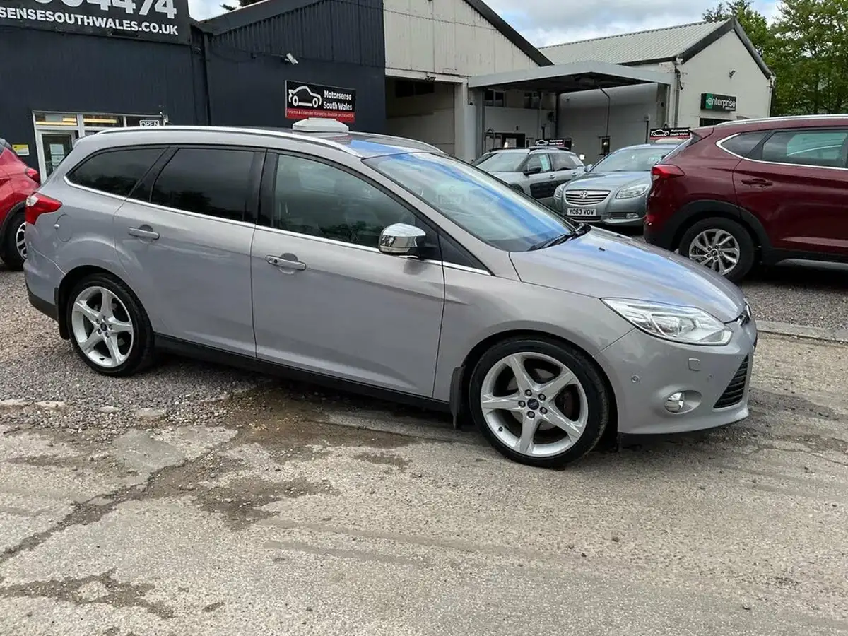2013-ford-focus-20td-titanium-x-estate-powershift-big-60
