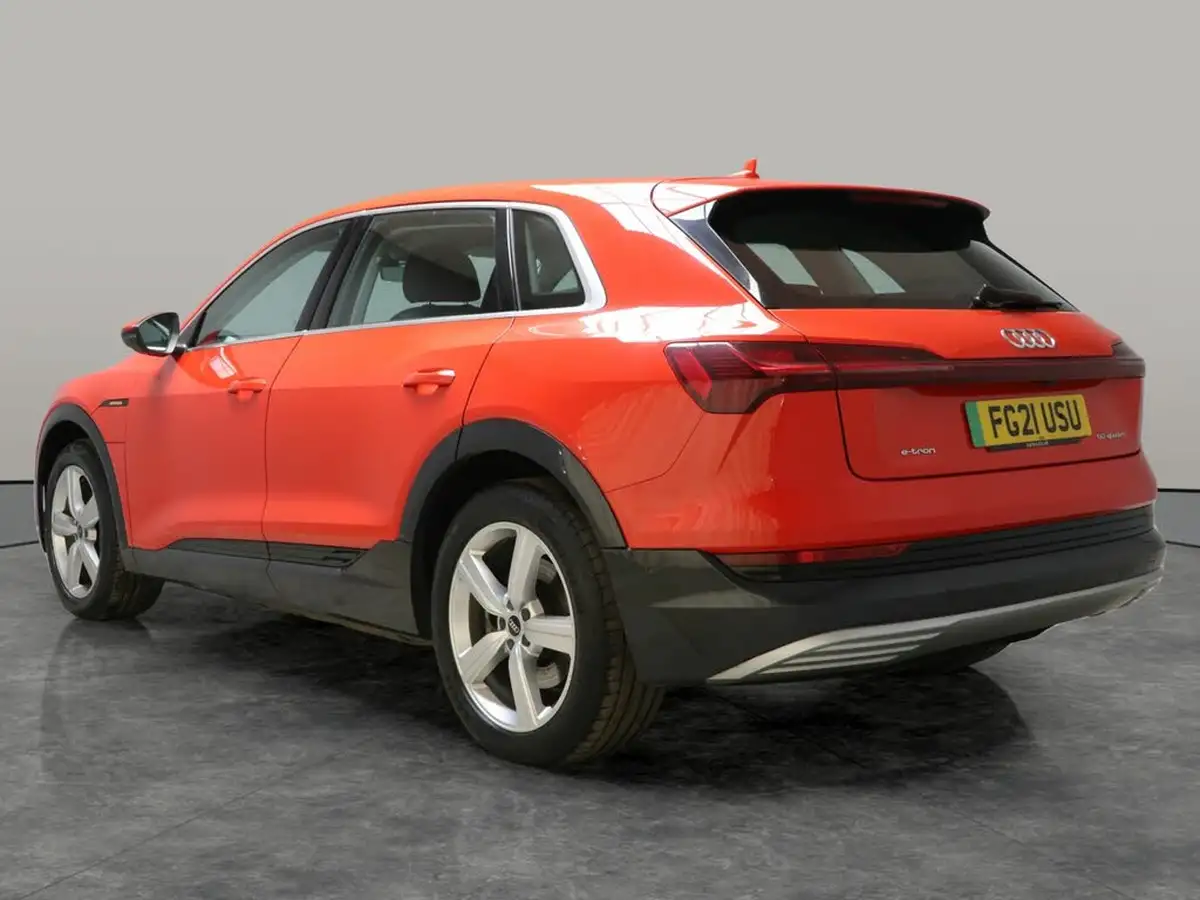 2021-audi-e-tron-50e-technik-station-wagon-big-12