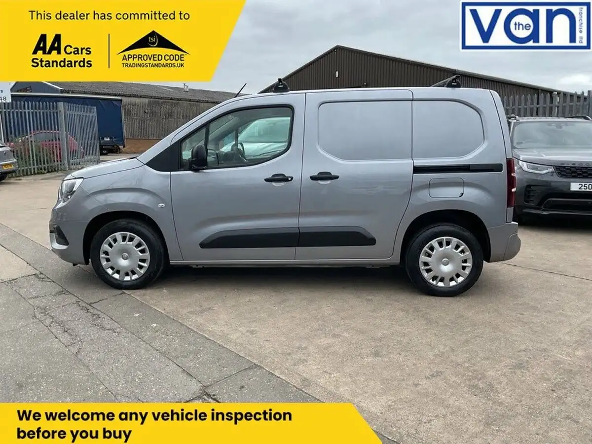 2019-vauxhall-combo-15cdti-sportive-2300-16v-100pseu6dt-l1h1-panel-big-6