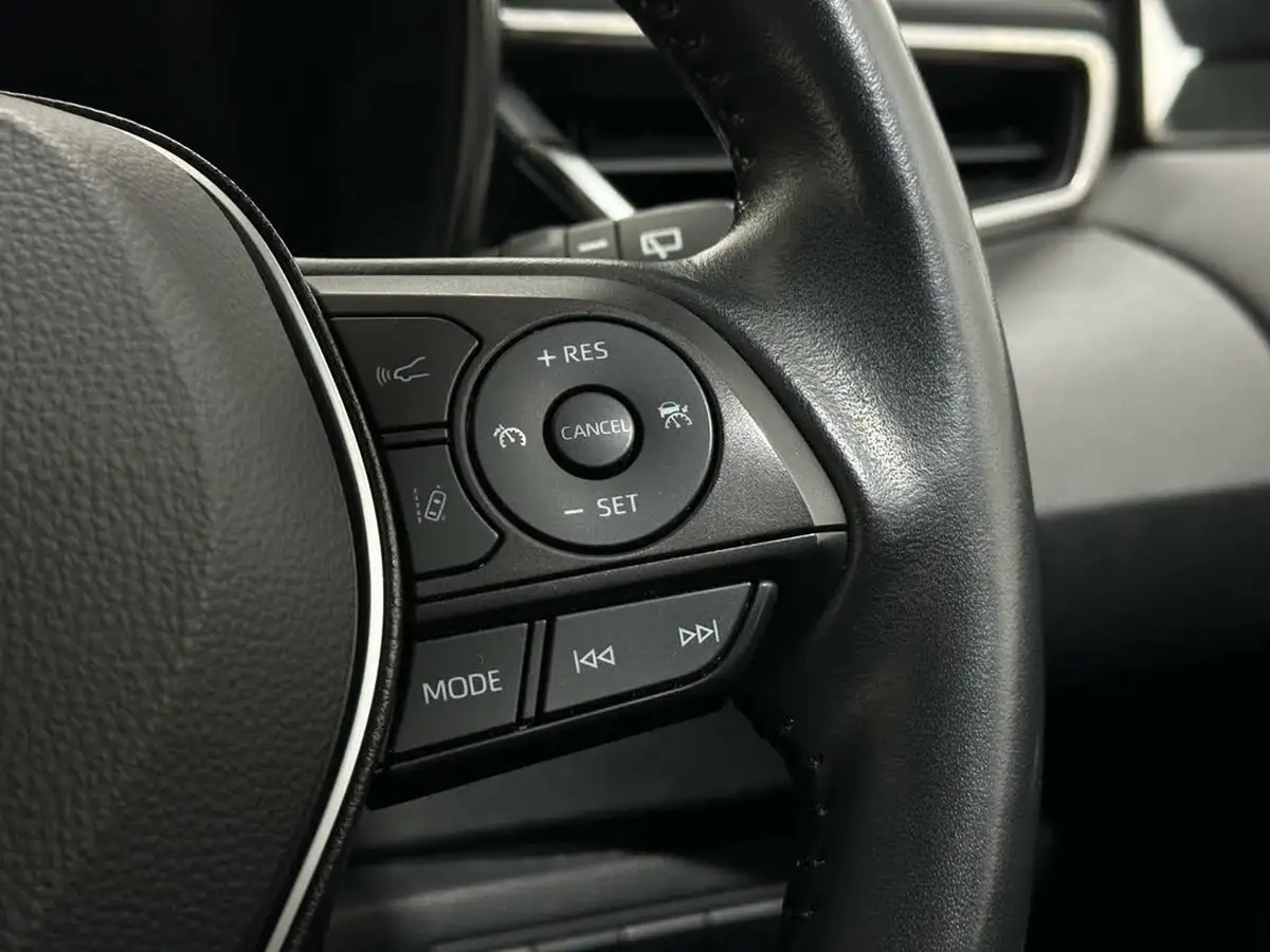 2022-toyota-corolla-18-vvt-i-icon-tech-spare-wheel-touring-sports-5d-big-12