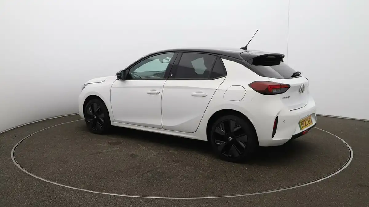 2022-vauxhall-corsa-e-sri-premium-big-26