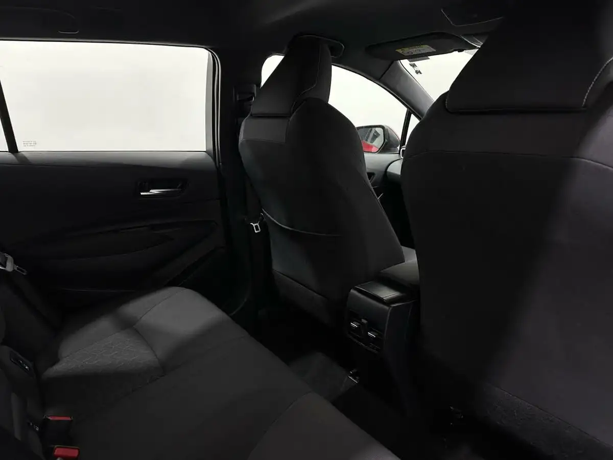 2022-toyota-corolla-18-vvt-i-icon-tech-spare-wheel-touring-sports-5d-big-40