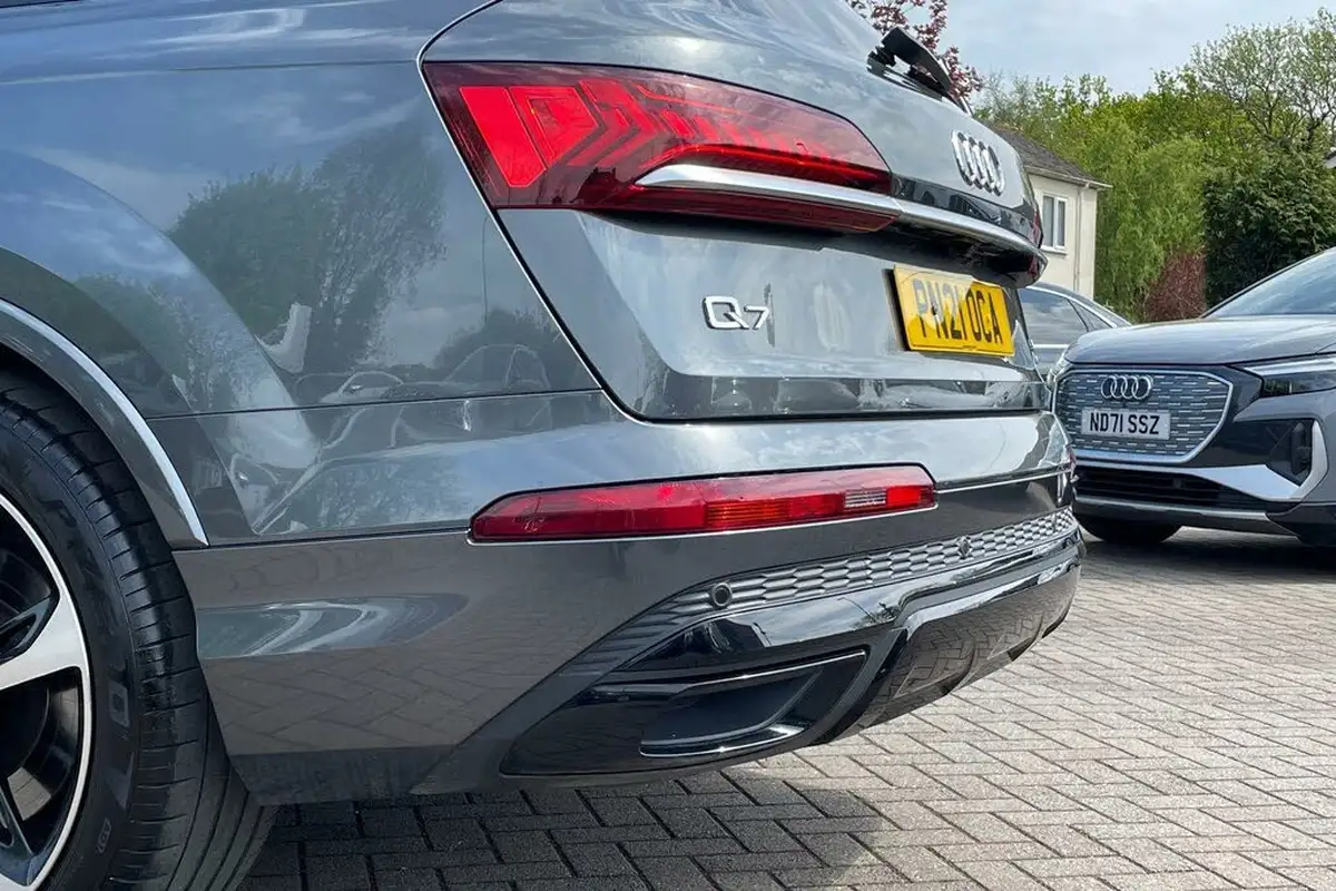 2021-audi-q7-30-50-tdi-black-edition-big-44