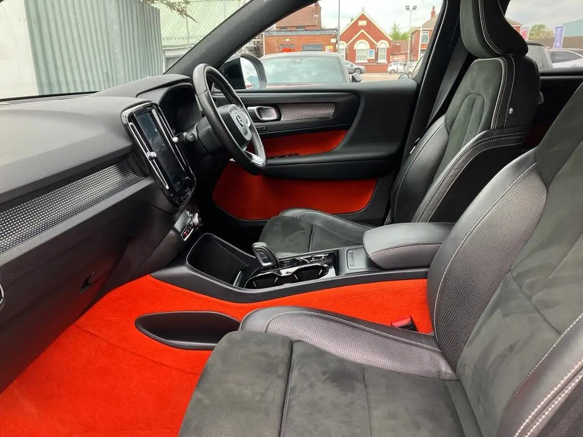2019-volvo-xc40-20-t4-r-design-pro-awd-big-29