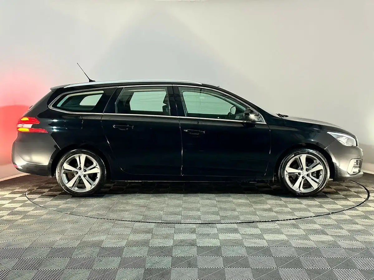 2018-peugeot-308-sw-15-bluehdi-active-15bluehdi-130bhp-big-3